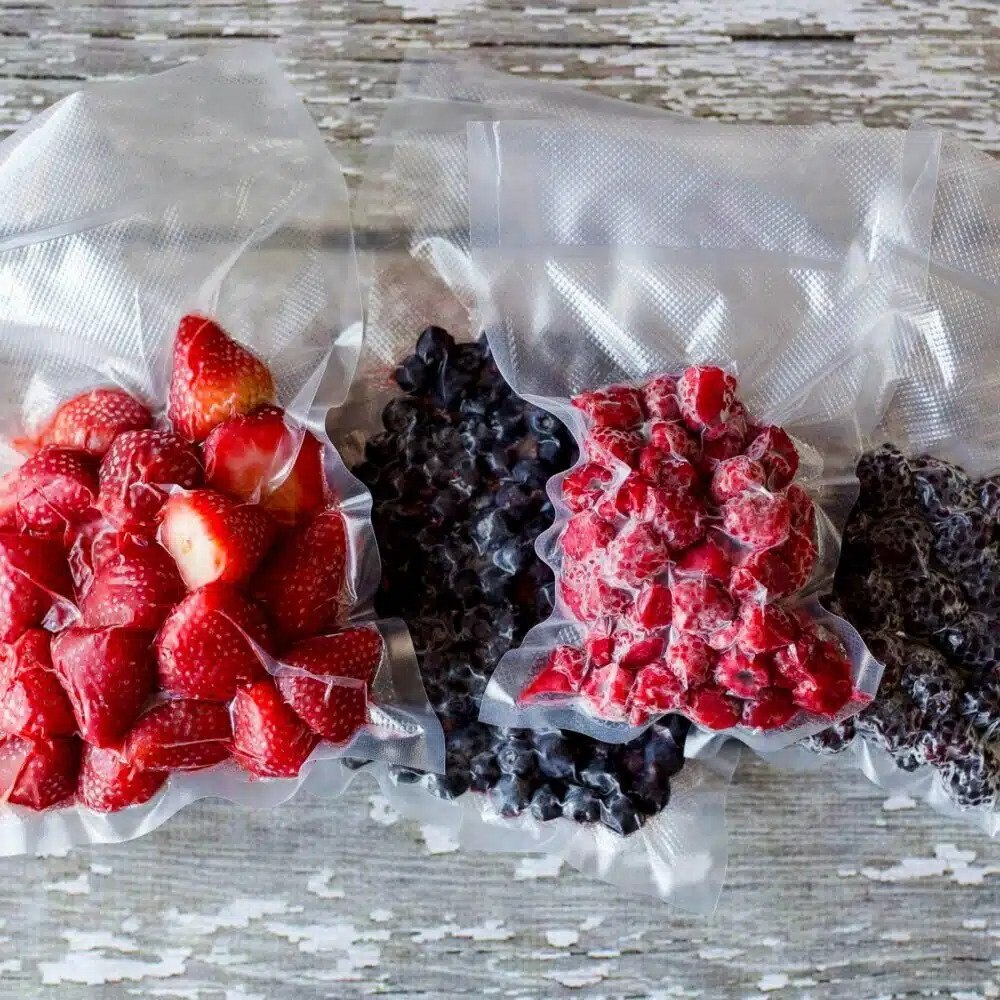 Pungi vidat gofrate DexXer, pentru aparat de vidat alimente, 1 rola, 28cm x 6m, reutilizabile, rezistente, sous vide, lavabile in masina de spalat, fara BPA, transparent [4]