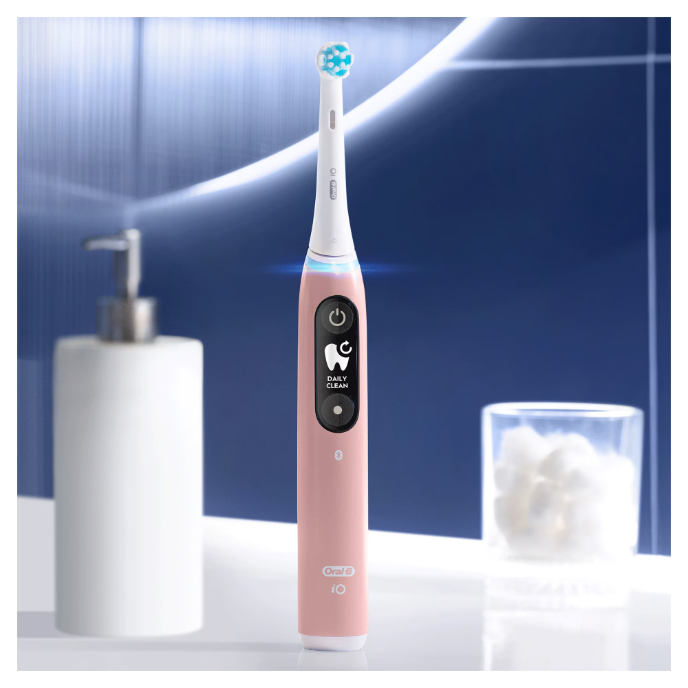 Set 2 x Periuta de dinti electrica Oral-B iO6 cu Tehnologie Magnetica si Micro-Vibratii, Inteligenta artificiala, Display led interactiv, Senzor de presiune Smart, Timer vizibil, 5 moduri, 1 incarcator, Alb/Roz [4]