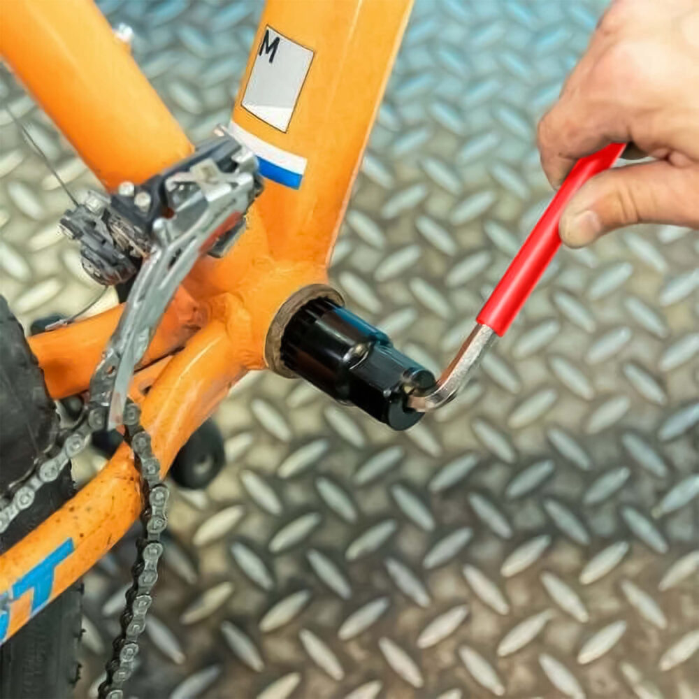 https://www.beststoreonline.ro/trusa-scule-bicicleta-newevo-17-elemente-ideal-pentru-atelierul-profesional-si-garajul-amatorilor-contine-toate-uneltele-necesare-pentru-repararea-bicicletelor-argintiu.html?preview=1 [4]
