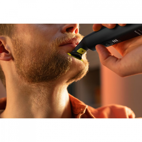 Aparat hibrid de barbierit, tuns barba si parul corporal Philips OneBlade Pro QP6551/17, pieptene 14 lungimi, lama inovatoare 360 cu 2 taisuri, afisaj digital LED, pieptene corp, reincarcabil,autonomi [9]