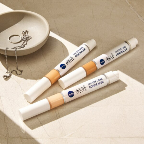 Corector hidratant pentru zona ochilor, Nivea Cellular 3in1 Eye Concealer, nuanta medie, 4 ml [1]
