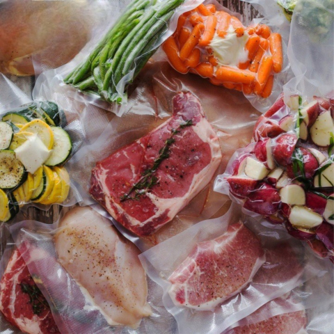 https://www.beststoreonline.ro/pungi-vidat-gofrate-newevo-pentru-aparat-de-vidat-alimente-50-bucati-20-cm-x-25-cm-reutilizabile-rezistente-sous-vide-lavabile-in-masina-de-spalat-fara-bpa-transparent.html [5]