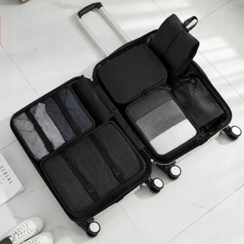https://www.beststoreonline.ro/set-organizatoare-valiz%C4%83-newevo-8-piese-organizare-bagaj-pentru-haine-%C3%AEnc%C4%83l%C8%9B%C4%83minte-%C8%99i-cosmetice-saci-de-depozitare-pentru-c%C4%83l%C4%83torii-vacan%C8%9Be-%C8%99i-avion-negru.html [3]