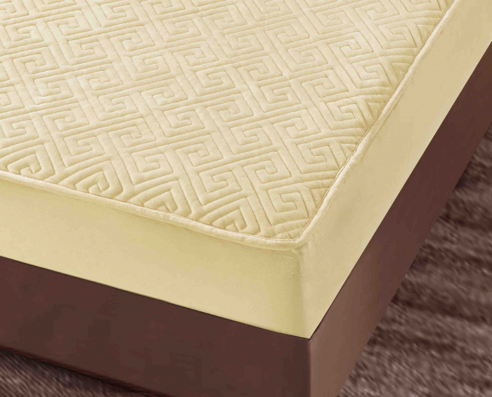 Husa Matlasata Tip Topper Catifea Crem pentru Pat 160x200cm + 2 Fete de Perna 50x70cm - Huse de Pat Confortabile si Elegante [3]