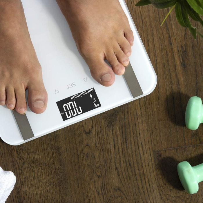 Cantar corporal Cecotec 9400, 180 kg, 10 parametri de masurare, BMI, Memorare 10 utilizatori, Display LCD, Sticla securizata, Alb [3]