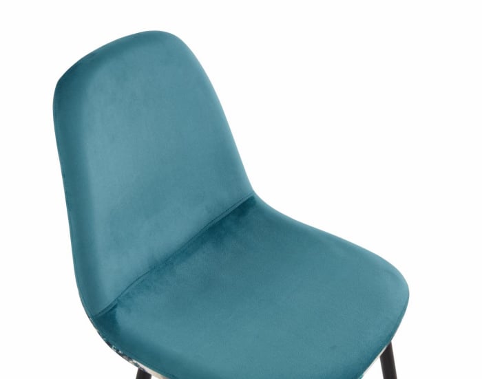 Set of 2 Jaquard Blue velvet dining chairs Seat dimensions: 48x46x87 cm Seat depth: 38 cm Seat height 47 cm Material: black metal legs, plastic seat covered in velvet upholstery with Jaquard back, foa