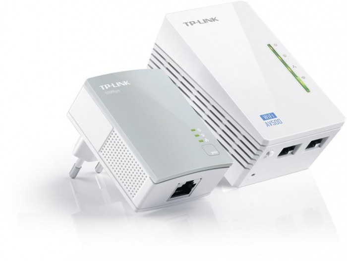 TP-Link, Adaptor PowerLine 300Mbps, Extender Wireless AV600 KIT, HomePlug AV,2 porturi 10 100Mbps, Butoane: Pair, Reset, Wi-Fi Wi-Fi Clone, Aria de acoperire, 300 metri prin circuitul electric, 2.4- 2