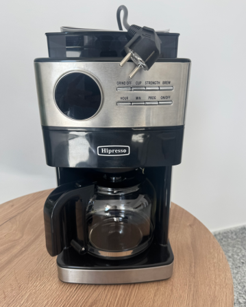 RESIGILAT - Cafetiera HIPRESSO DCM2101, râșniță incorporată, capacitate râșnire 200g, măcinare fina, măcinare grosieră, rezervor de apa detașabil 1,5 L, 900 W, Negru [4]