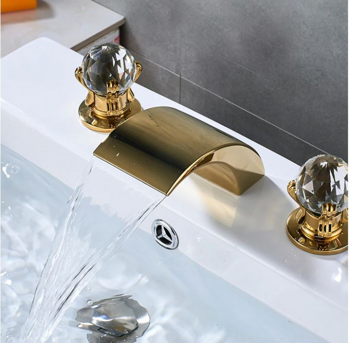 Baterie aurie tip cascada cu manere din cristal [2]