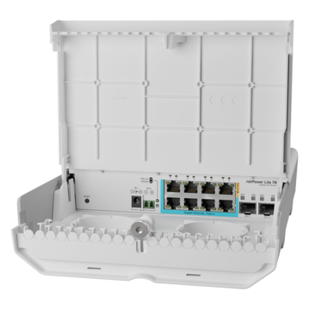 Solutii MikroTik - Smart Switch outdoor, 8 x Gigabit (7 PoE in), 2 x SFP+ 10Gbps - Mikrotik CSS610-1Gi-7R-2S+OUT
