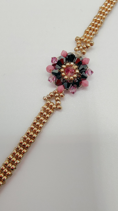 Brățară tip ceas cu mărgele roz [1]