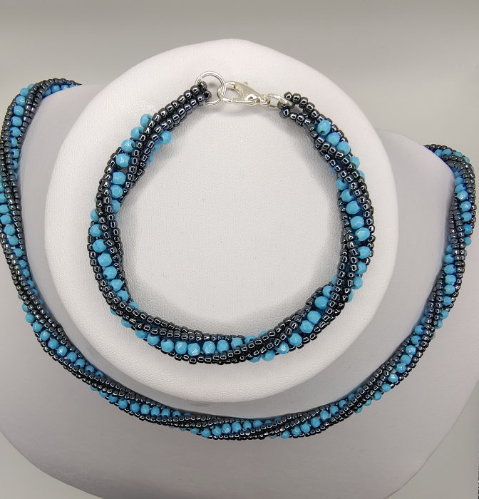 Set colier si bratara albastru [2]