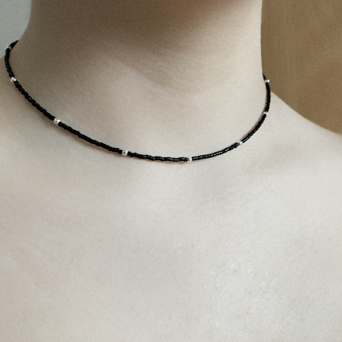 Colier cu bile din Argint 925 si margele Miyuki negre [3]