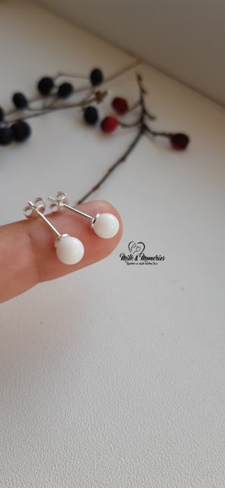 Cercei perle mici cu baza din argint 925 ce contin lapte matern [1]