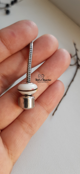 Charm tip Pandora ce contine lapte matern, șuvița bebelușului și flori naturale cu baza din argint 925 [2]