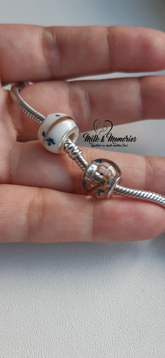 Charm tip Pandora cu baza din argint, suvita bebelusului, initiala si flori naturale [7]
