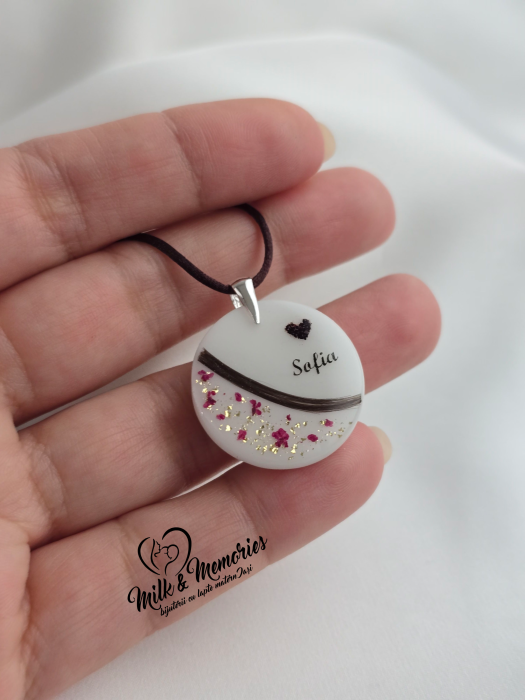 Pandantiv cu lapte matern, personalizat cu numele bebelușului, șuvița de păr, inimioara din cordon ombilical, foita aurie si flori naturale uscate [2]