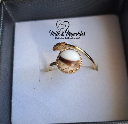 Inel reglabil din aur galben 14K cu semiperla ce contine lapte matern, suvita si foita aurie [2]