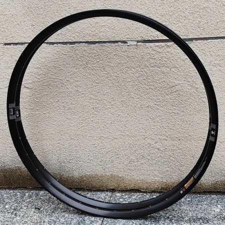 Janta (29") WTB ST i23, TCS 2.0, 32H [2]