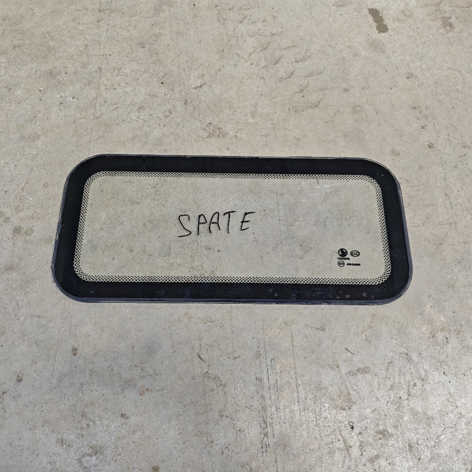 Geam Spate E-Kamyonet [1]