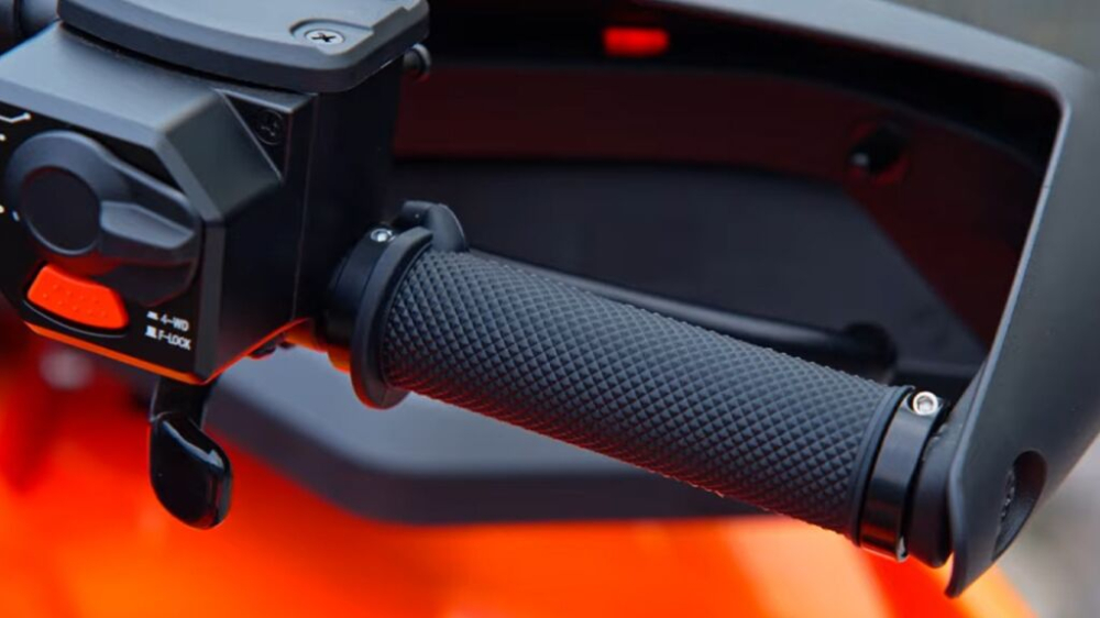 Mânere încălzite ATV SHARK Lock-On - montate pe ghidonul unui ATV