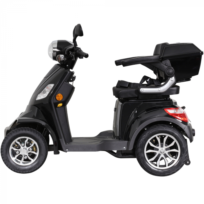 Scuter electric 4 roti, motor 1000W, viteza 25km/h, 5 baterii, autonomie aprox 50km [17]