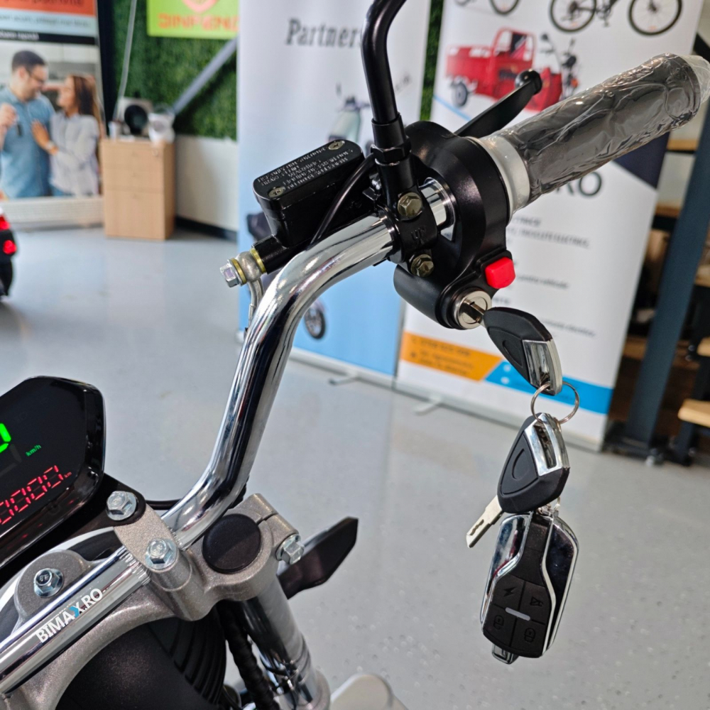 Scuter electric Harley CC15 motor 2000W, roti late, 25km/h fara permis, 2 locuri, Acumualtor Litiu, Autonomie max 50km [11]