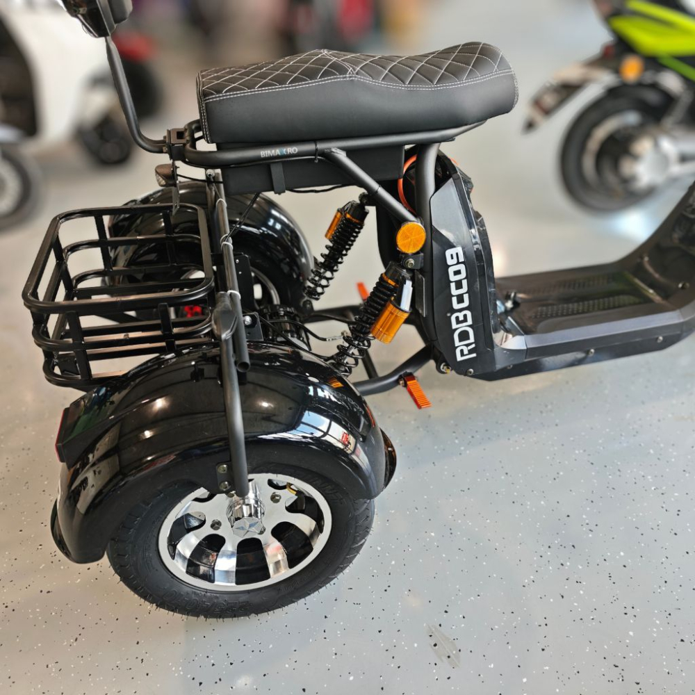 Tricicleta electrica tip scuter RDB CC09, viteza 25km/h fara permis, motor 2000W, autonomie 30-50km [16]