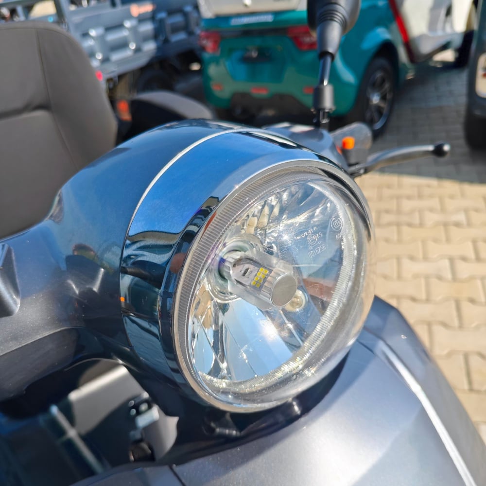 Tricicleta electrica VTA VM4 MOBILITY, cu far LED, motor 1000W, cutie portbagaj cu cheie, fara permis, 25km/h [12]