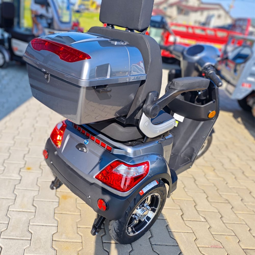 Tricicleta electrica VTA VM4 MOBILITY, cu far LED, motor 1000W, cutie portbagaj cu cheie, fara permis, 25km/h [21]