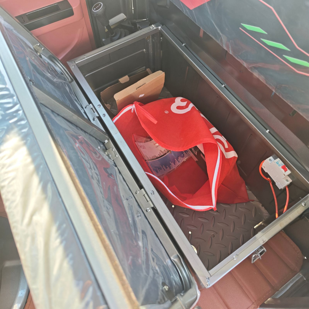 Triciclu Electric cu cabina inchisa si ghidon, MAX KLASS4, model 2026, motor 4000W, Fara Permis (viteza max 25km/h), Carte RAR inclusa [12]
