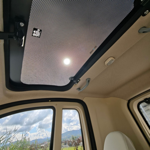Masina Electrica RDB Roxy PRO 2026 cu Aer Conditionat, viteza 25km/h, 80-100km autonomie, CIV inclus, baterie 60V 100Ah [16]