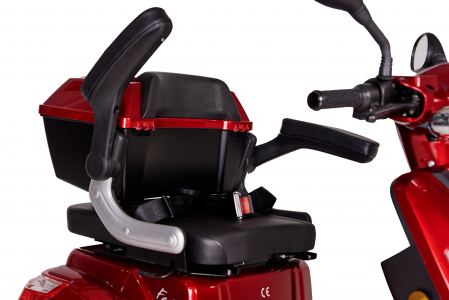 Scuter electric 4 roti, motor 1000W, viteza 25km/h, 5 baterii, autonomie aprox 50km [11]