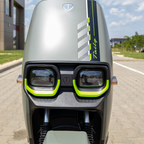 Scuter electric fara permis, Geeli NEON, 1200W motor, 25km/h, 55 km autonomie, Omologat 2 persoane [7]