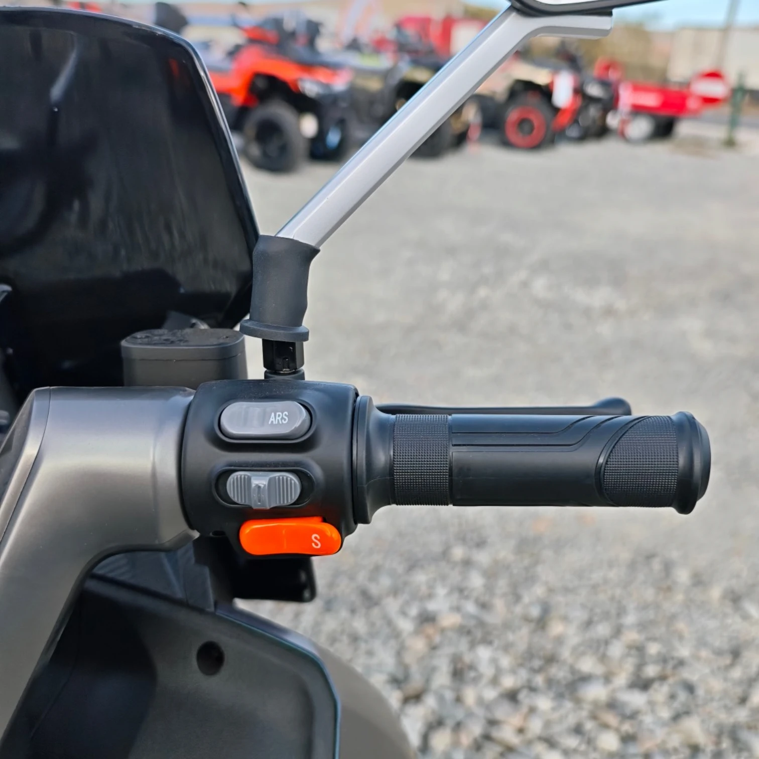 Scuter electric Geeli G-PRO, 2000W, 2 locuri, fără permis, CIV RAR inclus [11]