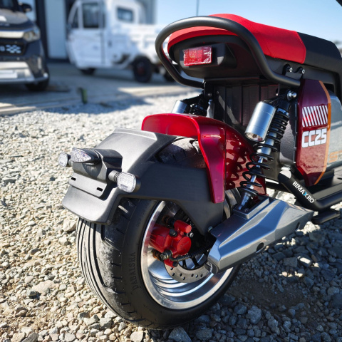 Scuter electric Harley CC25, motor 3000W, 30Ah baterie detasabila, 25km/h fara permis, 2 locuri, Autonomie max 60km [5]