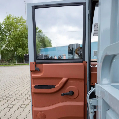 Triciclu Electric utilitar SKY VAN, model 2026 cu cabina, motor 3000W, Fara Permis (viteza max 25km/h), Carte RAR inclusa [8]