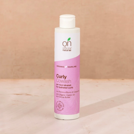 Cowash natural pentru păr creț – curățare delicată, bucle fericite