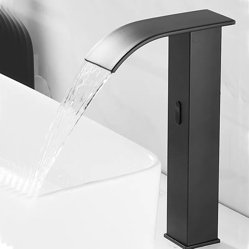 Baterie chiuvetă BisDesign negru mat 31 cm cu senzor și pipă cascadă [4]