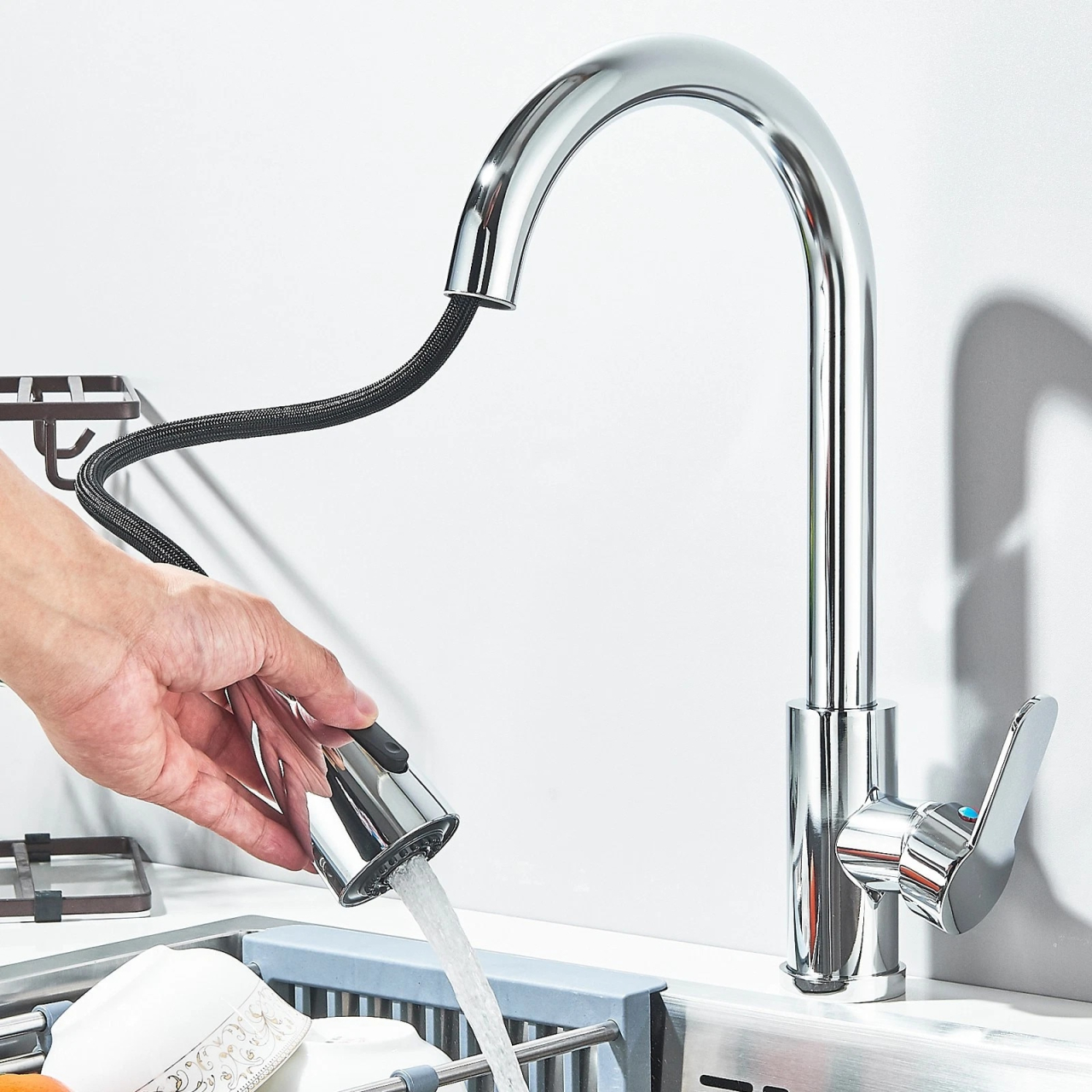 Baterie bucatarie crom lucios cu dus extractabil 3 functii BisDesign [5]