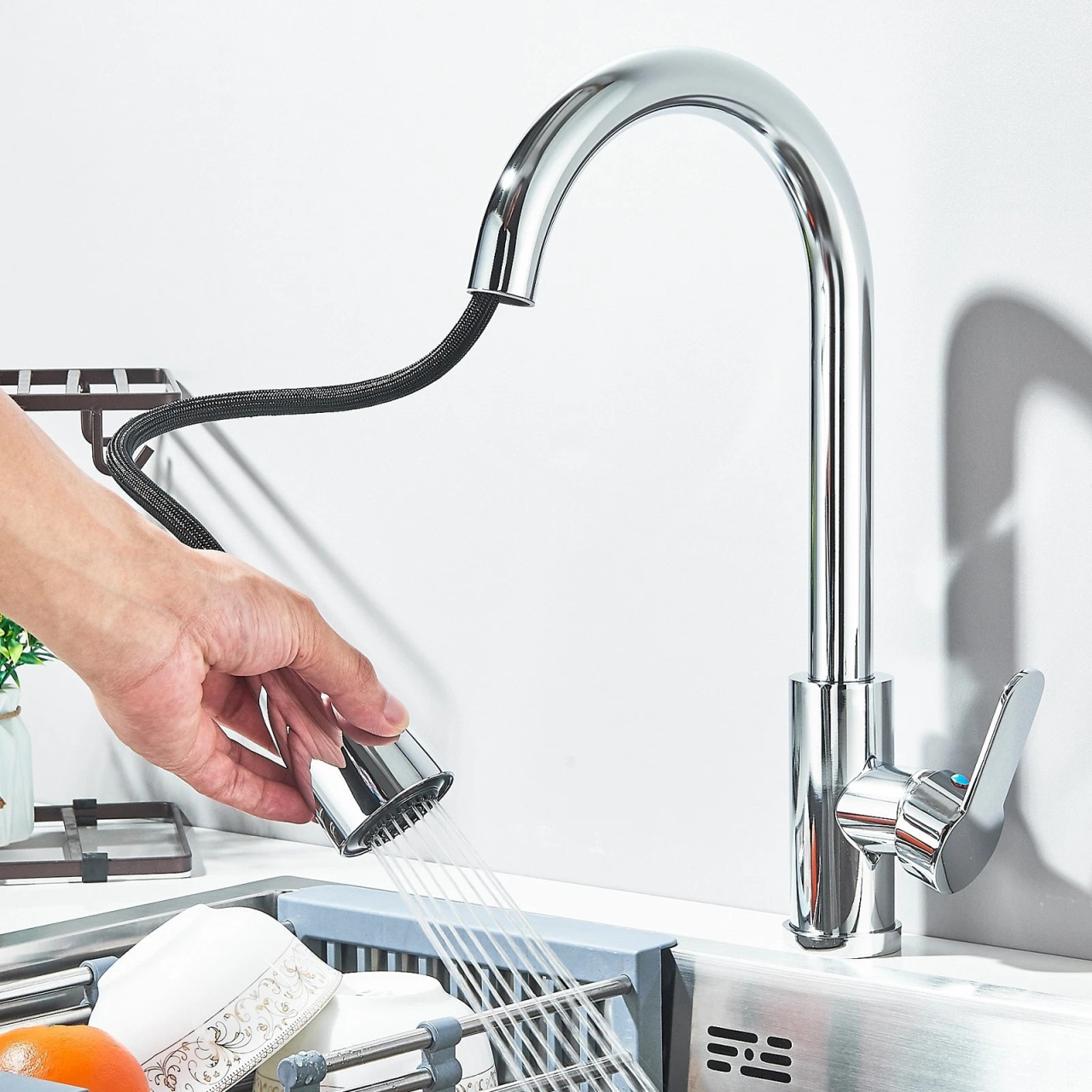 Baterie bucatarie crom lucios cu dus extractabil 3 functii BisDesign [4]