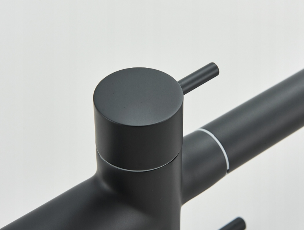 Baterie bucatarie negru mat cu apa filtrata ascunsa si dus extractabil 38 cm BisDesign [9]