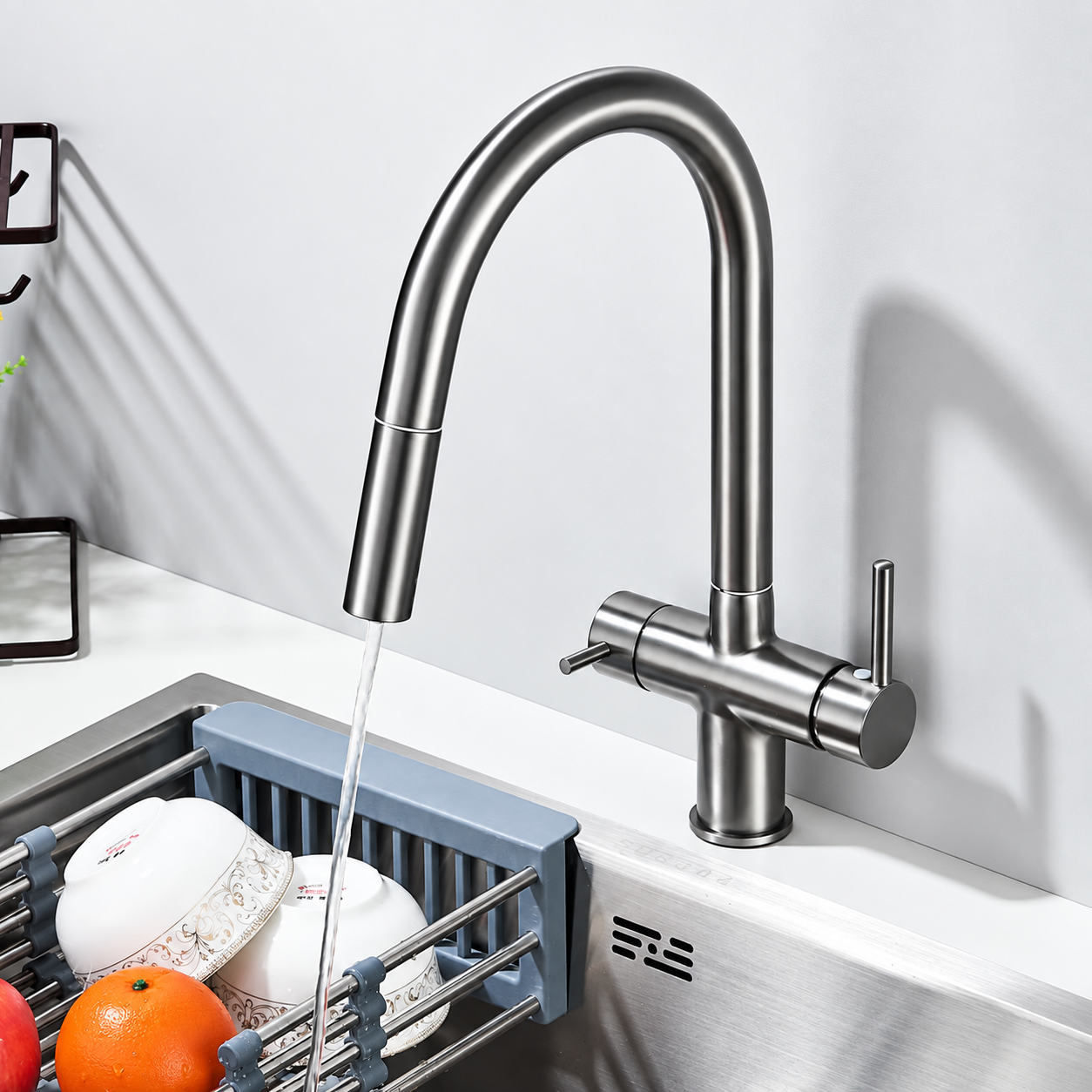Baterie bucatarie gri metalizat cu apa filtrata si dus extractabil 38 cm BisDesign [5]