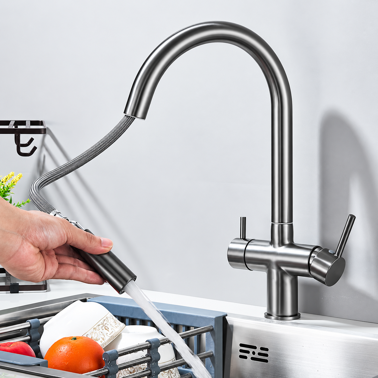 Baterie bucatarie gri metalizat cu apa filtrata si dus extractabil 38 cm BisDesign [3]