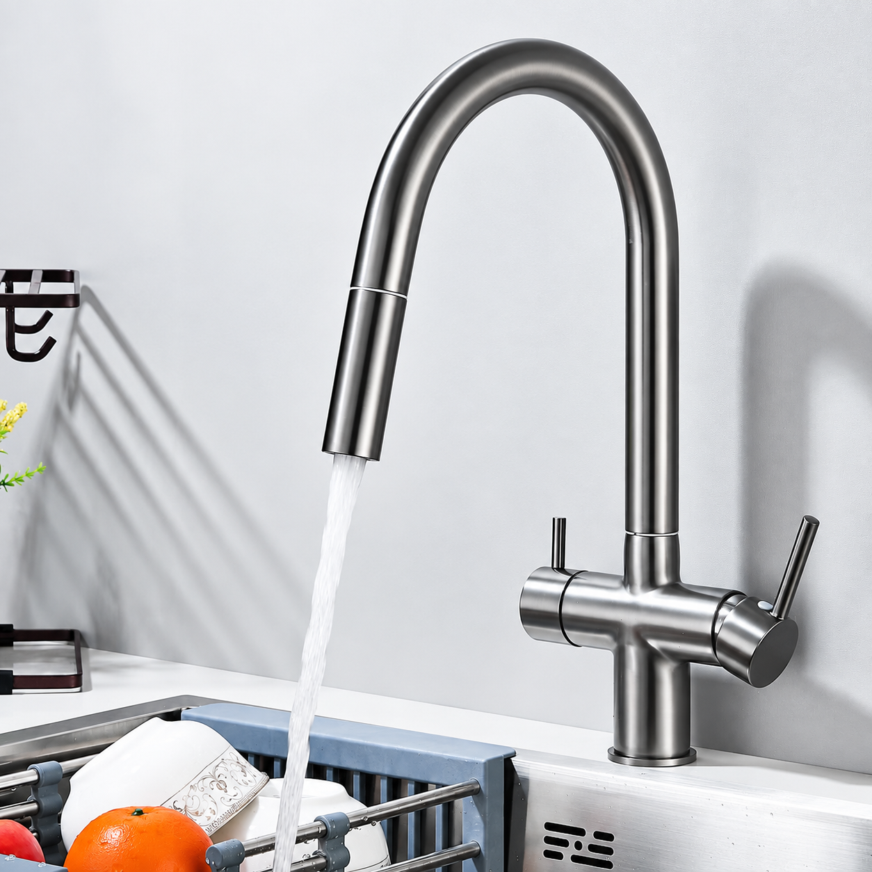 Baterie bucatarie gri metalizat cu apa filtrata si dus extractabil 38 cm BisDesign [4]