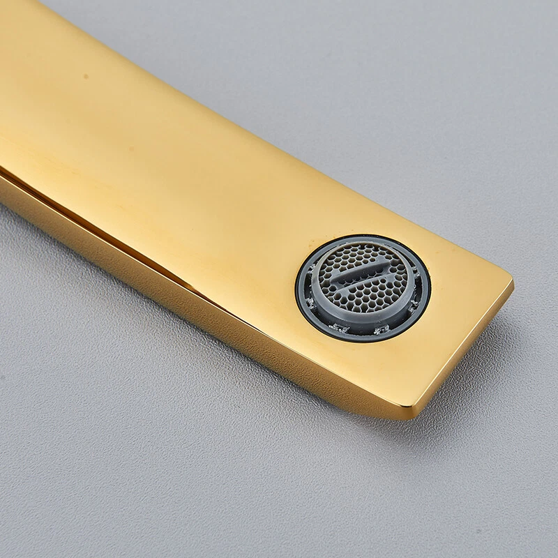 baterie-chiuveta-lavoar-auriu-lucios-model-lebada-bisdesign-20cm [3]