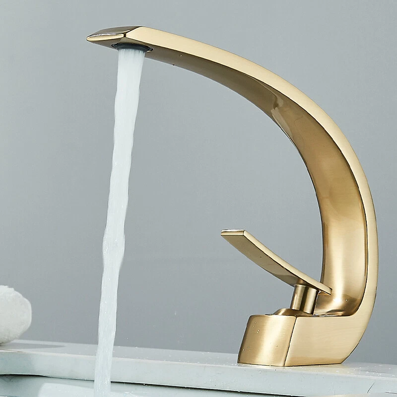 baterie-chiuveta-lavoar-auriu-mat-model-lebada-bisdesign-20cm [7]