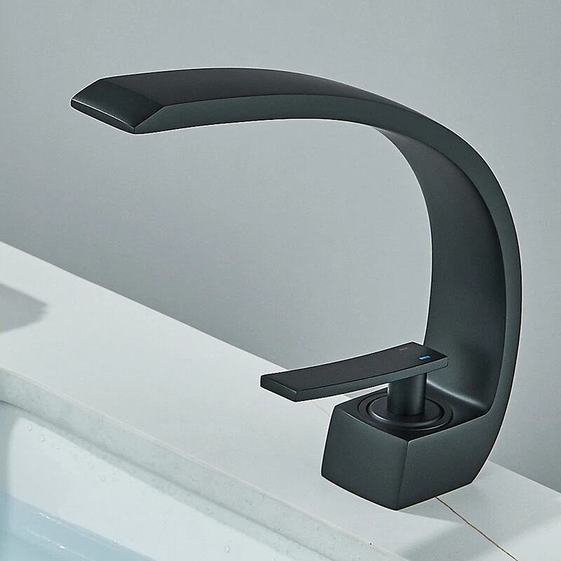 baterie-chiuveta-lavoar-negru-mat-model-lebada-bisdesign-20cm [3]