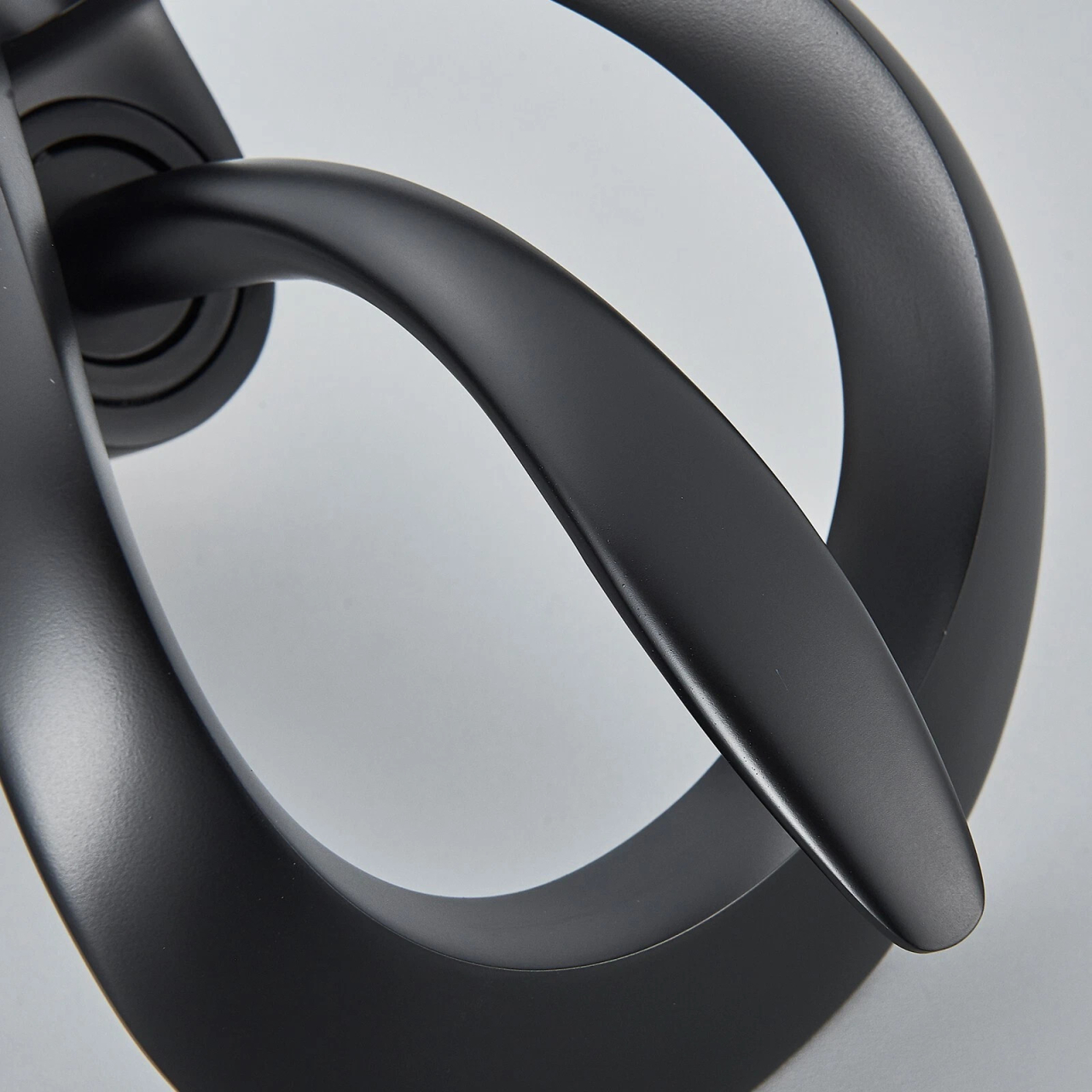 baterie lavoar negru mat BisDesign model lebada 15cm [10]