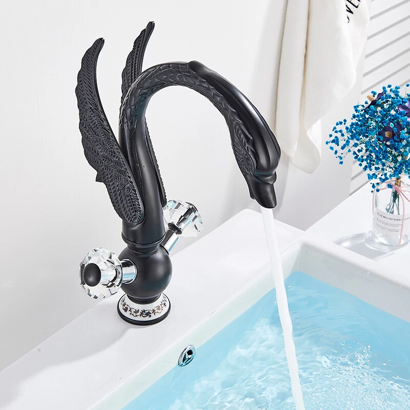 baterie-chiuveta-lavoar-negru-mat-lebada-cascada-cristale-bisdesign-33cm [5]